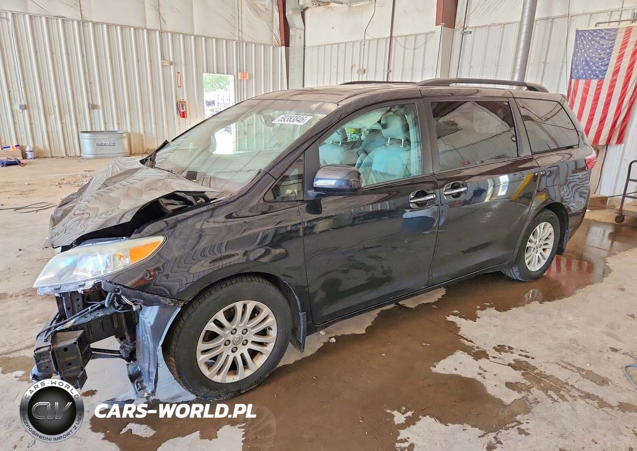 2015 Toyota Sienna Xle 8-Passenger