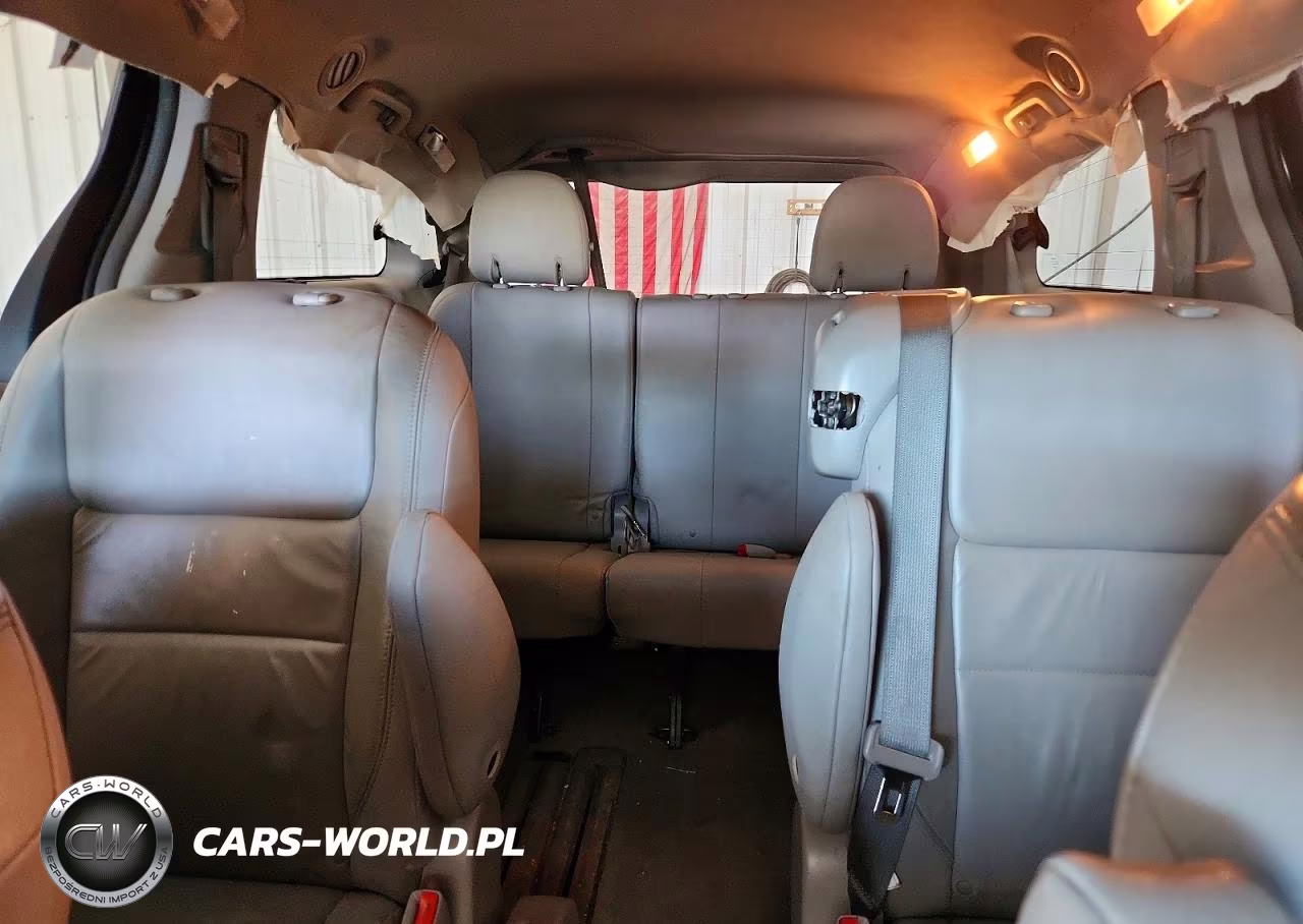 2015 Toyota Sienna Xle 8-Passenger VIN:5TDYK3DC0FS689708 - 10