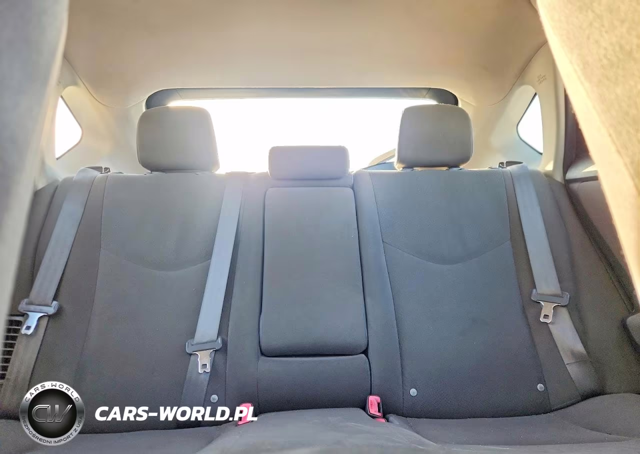 2015 Toyota Prius Two VIN:JTDKN3DU6F1982533 - 10