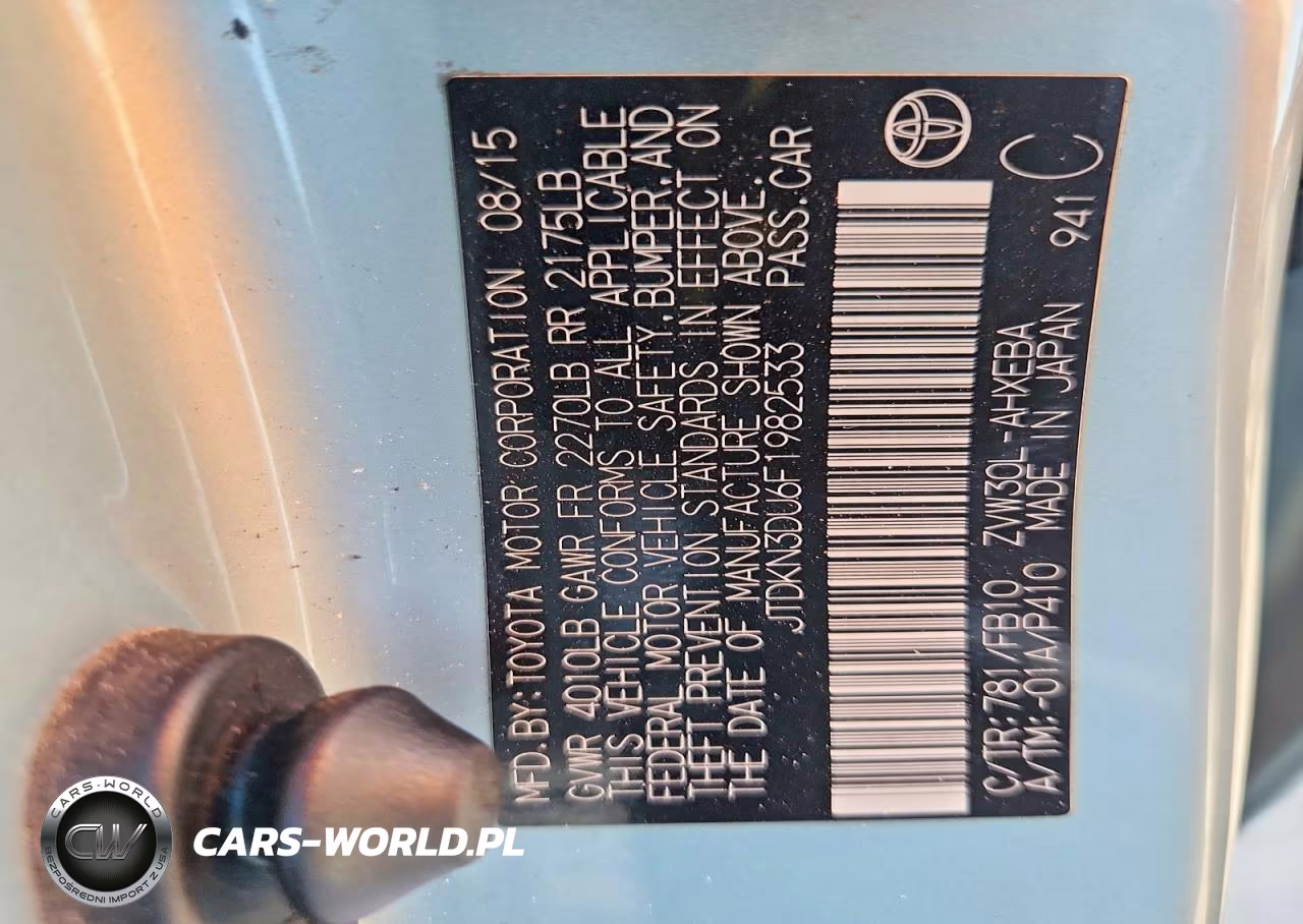 2015 Toyota Prius Two VIN:JTDKN3DU6F1982533 - 14