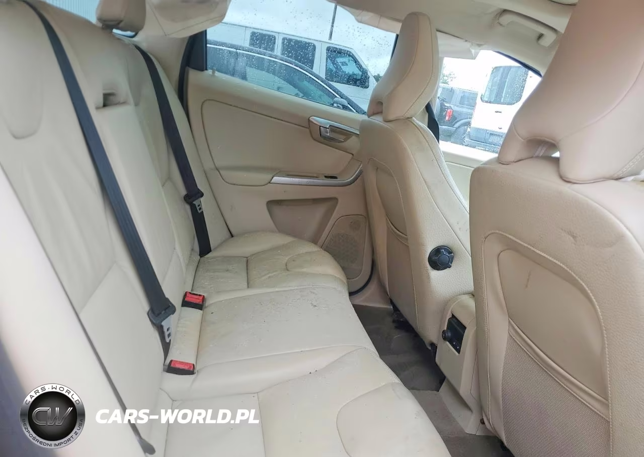 2012 Volvo Xc60 T6 VIN:YV4902DZ5C2245426 - 10