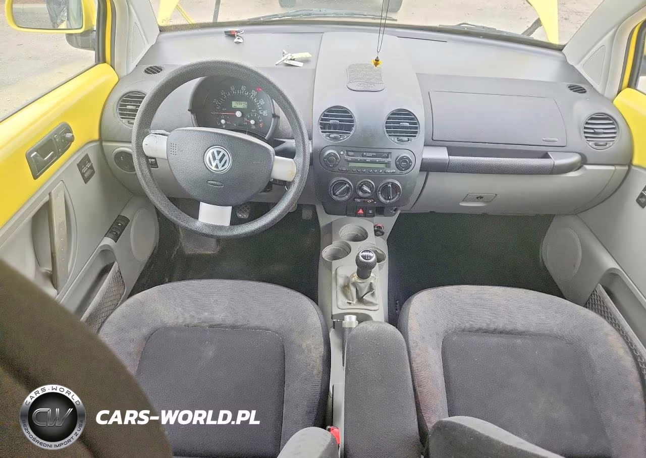2000 Volkswagen New Beetle Gls VIN:3VWCA21C8YM439967 - 8