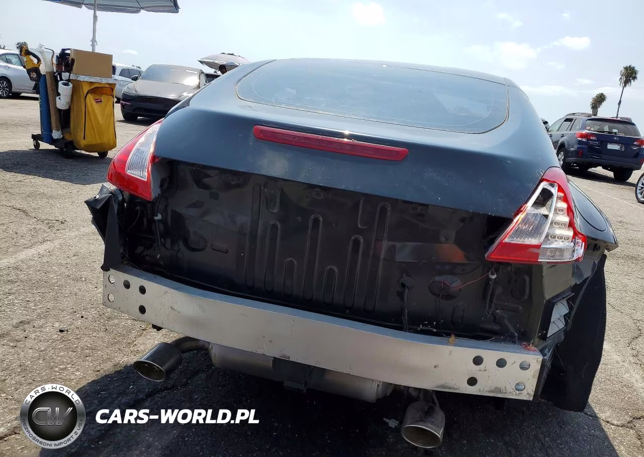 2016 Nissan 370Z Base VIN:JN1AZ4EH9GM936141 - 6