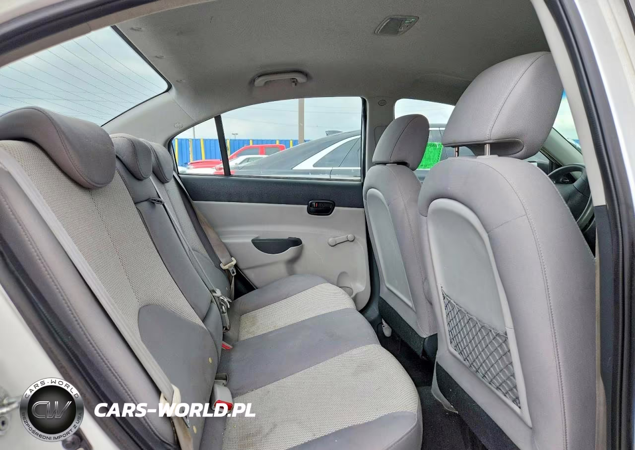 2011 Hyundai Accent Gls VIN:KMHCN4AC4BU612370 - 10
