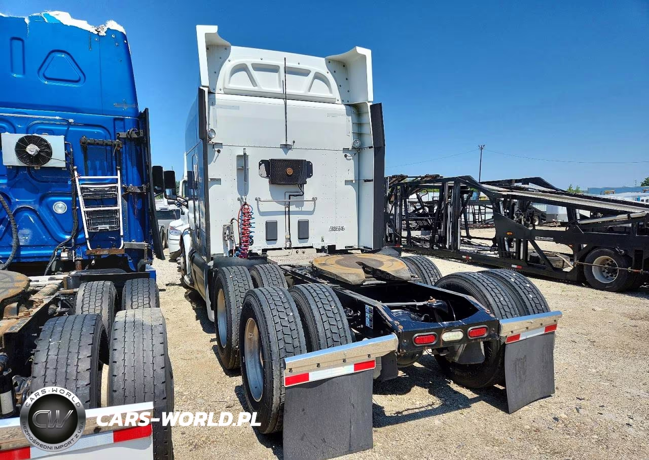 2018 Peterbilt 579 VIN:1XPBDP9X8JD484059 - 3