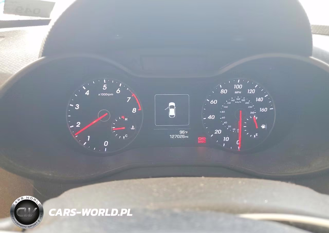 2016 Hyundai Veloster Turbo VIN:KMHTC6AE7GU293427 - 9