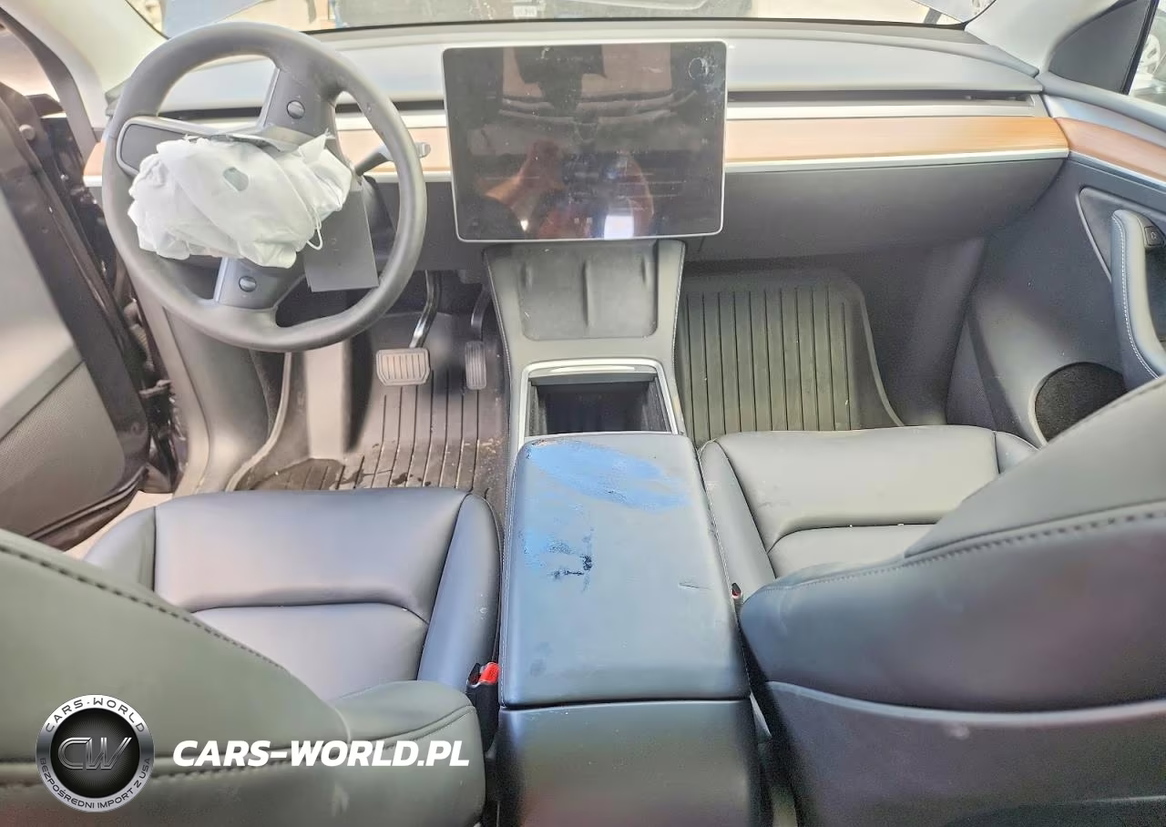 2024 Tesla Model Y VIN:7SAYGDED5RF161043 - 8