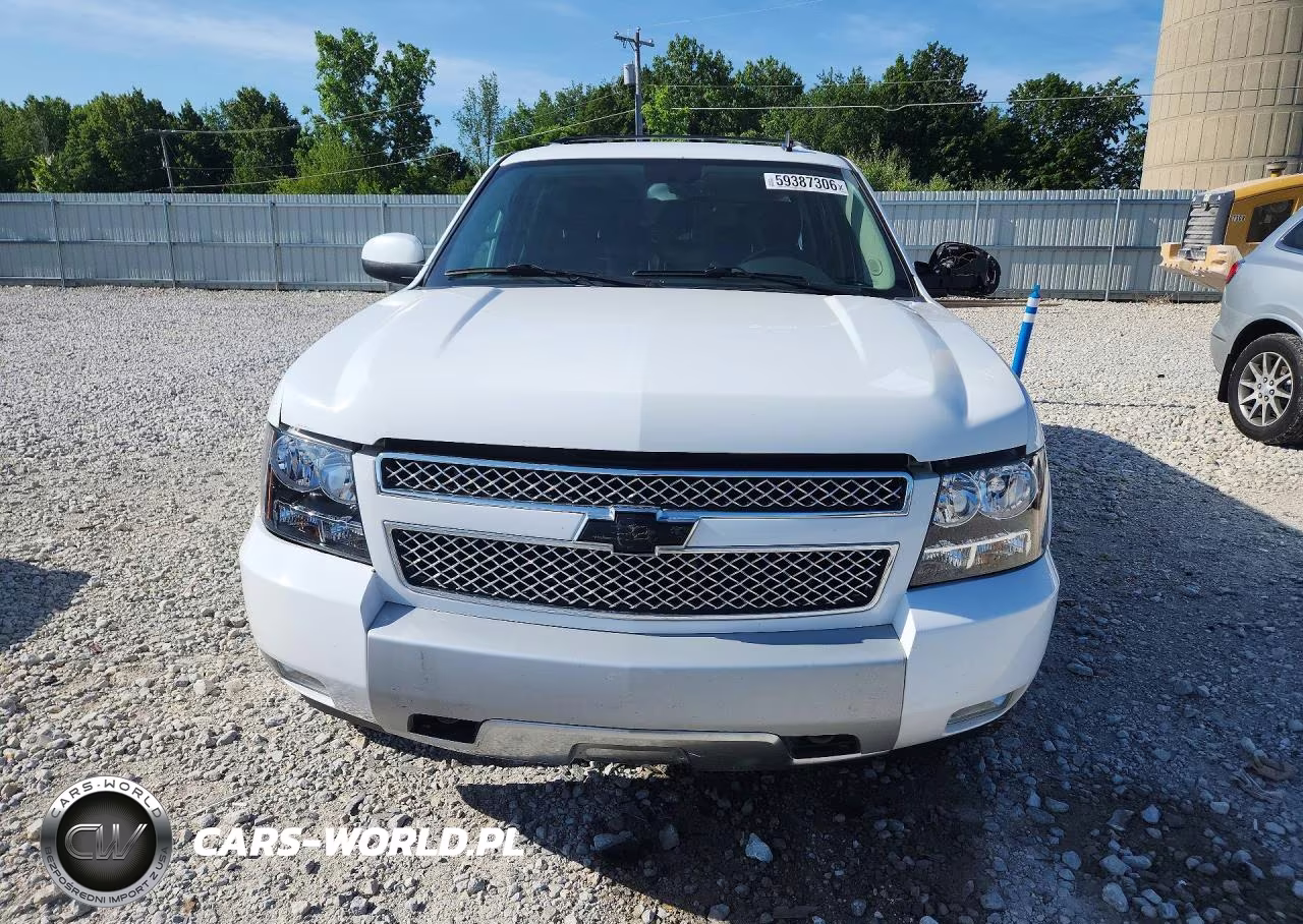 2011 Chevrolet Suburban K1500 Lt VIN:1GNSKJE31BR323586 - 5