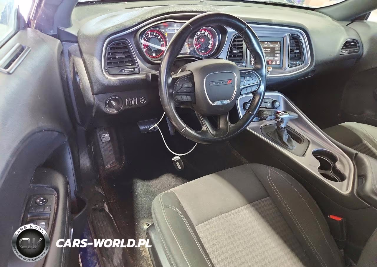2019 Dodge Challenger Sxt VIN:2C3CDZGG8KH684694 - 8