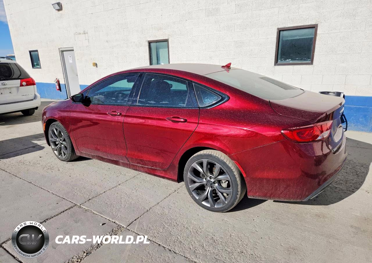 2015 Chrysler 200 S VIN:1C3CCCDGXFN690823 - 2