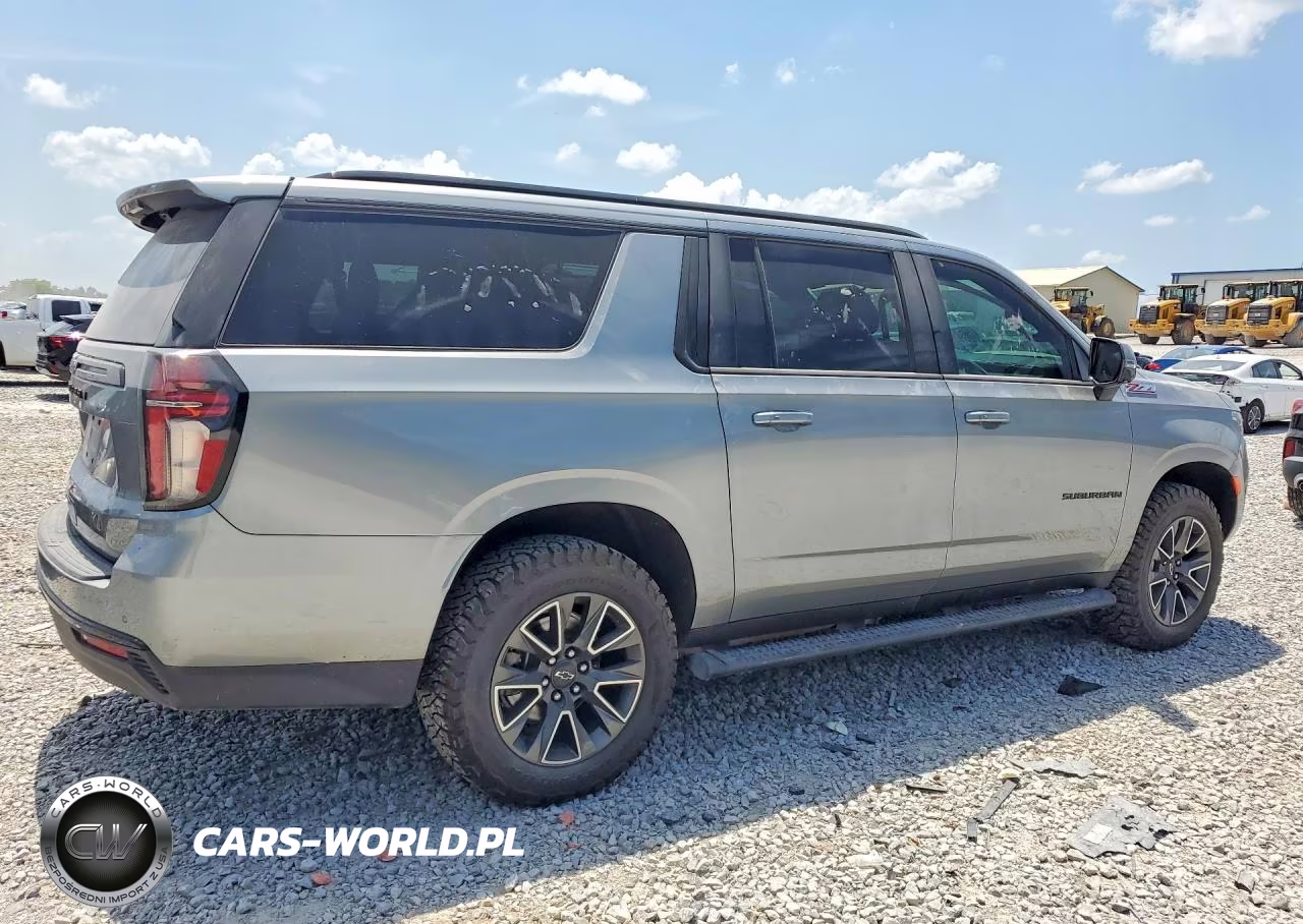 2024 Chevrolet Suburban K1500 Z71 VIN:1GNSKDKD0RR121458 - 3