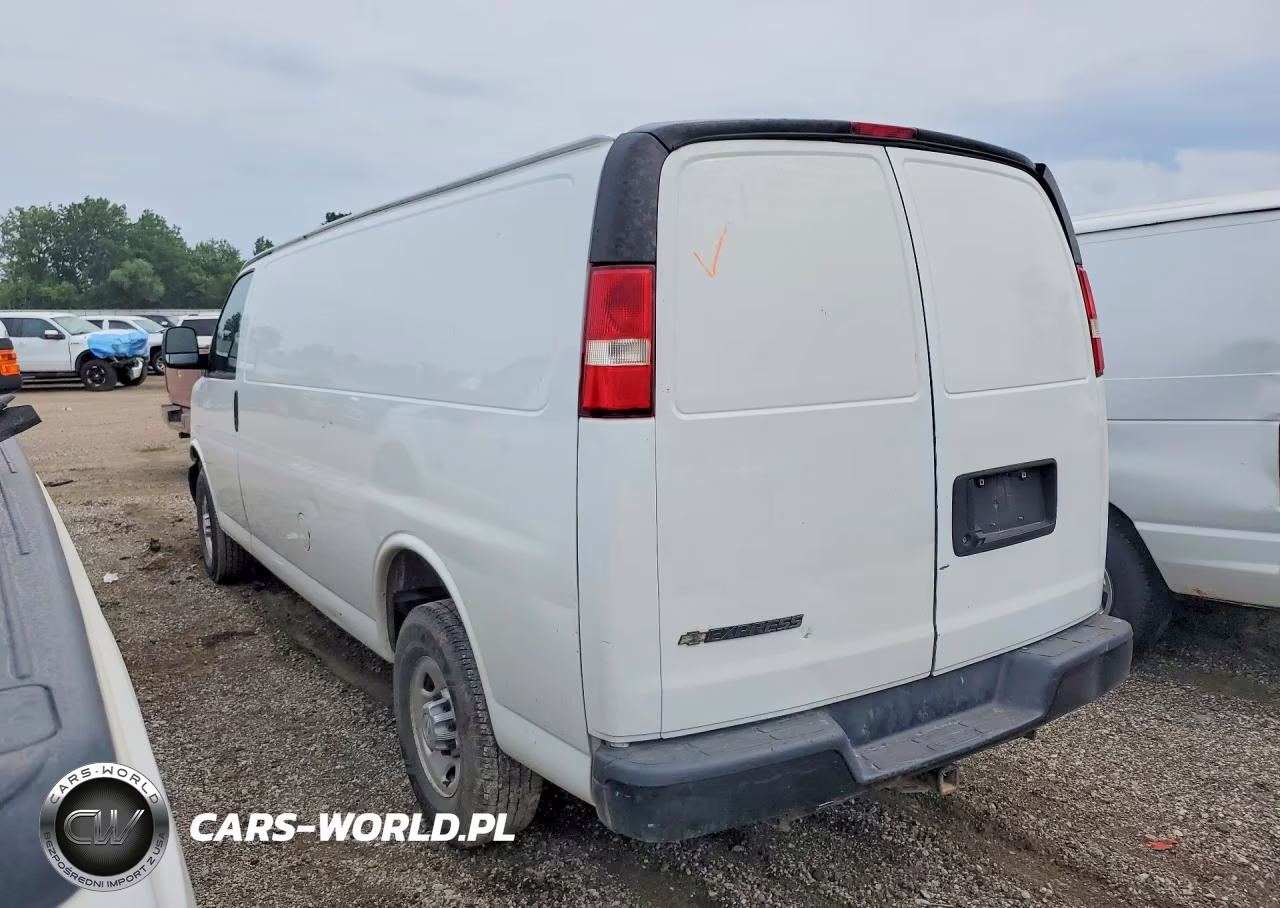 2018 Chevrolet Express 2500 Cargo Ext Delivery Van VIN:1GCWGBFP0J1265552 - 2
