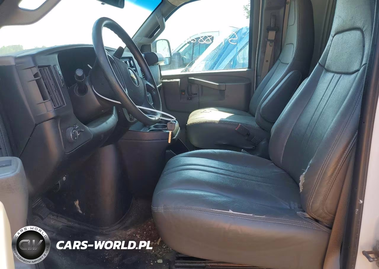 2018 Chevrolet Express 2500 Cargo Ext Delivery Van VIN:1GCWGBFP0J1265552 - 7