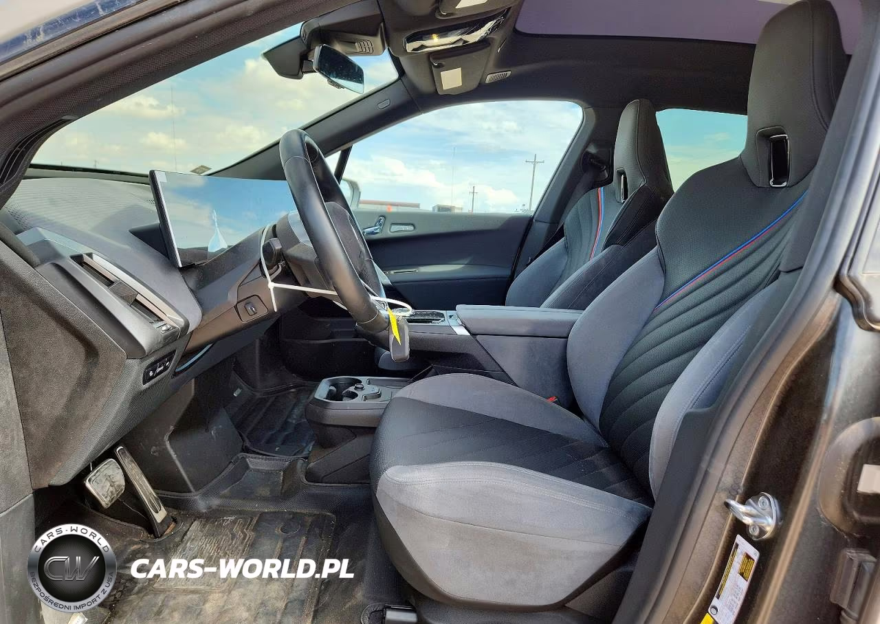 2026 BMW Ix xDrive45 VIN:WB543CF02TCW76076 - 7
