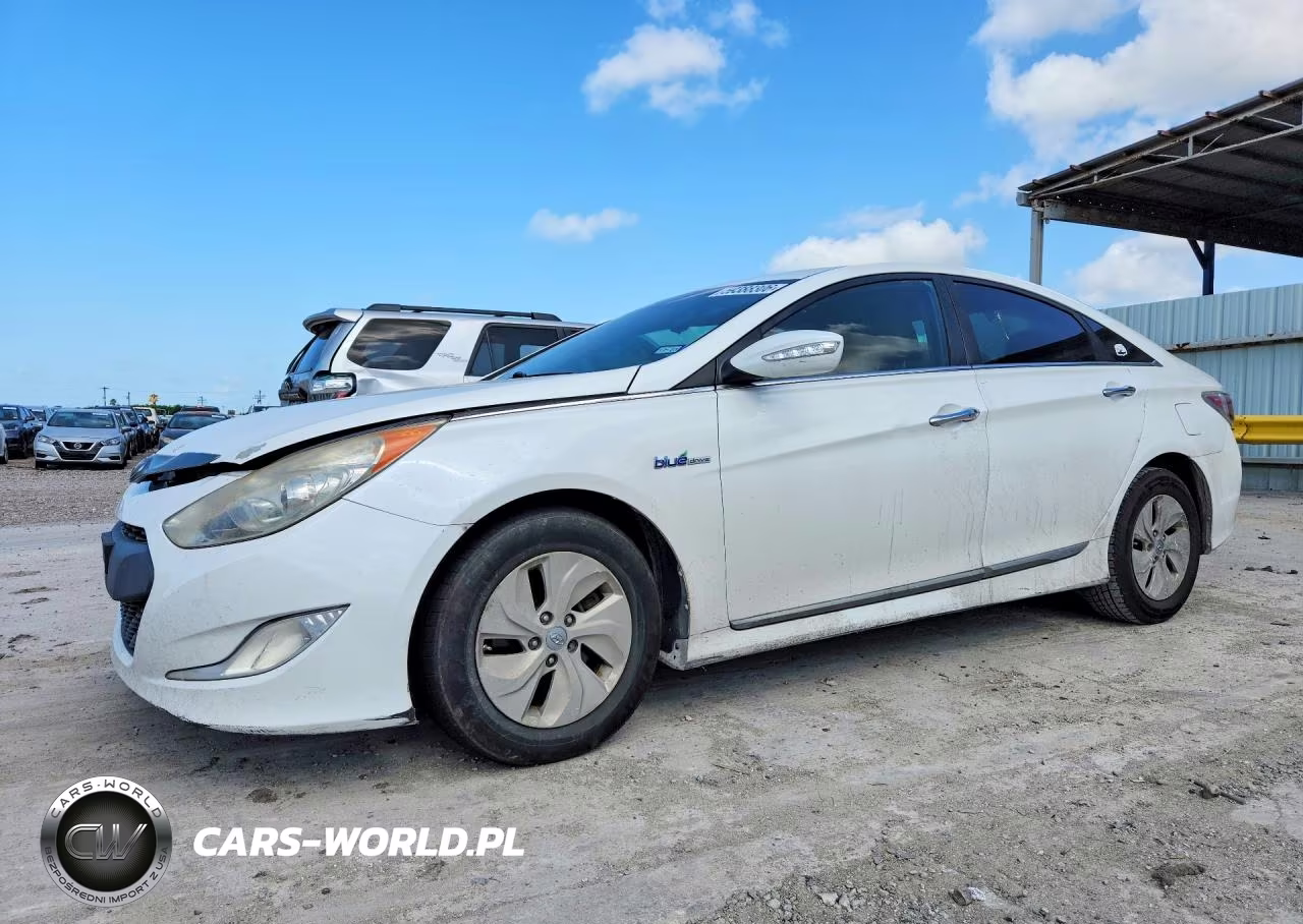 2015 Hyundai Sonata Hybrid Base – zdjęcie 1 z 12