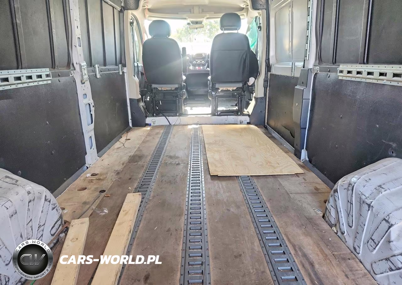 2020 Ram Promaster 3500 Delivery Van VIN:3C6URVJG0LE118598 - 10