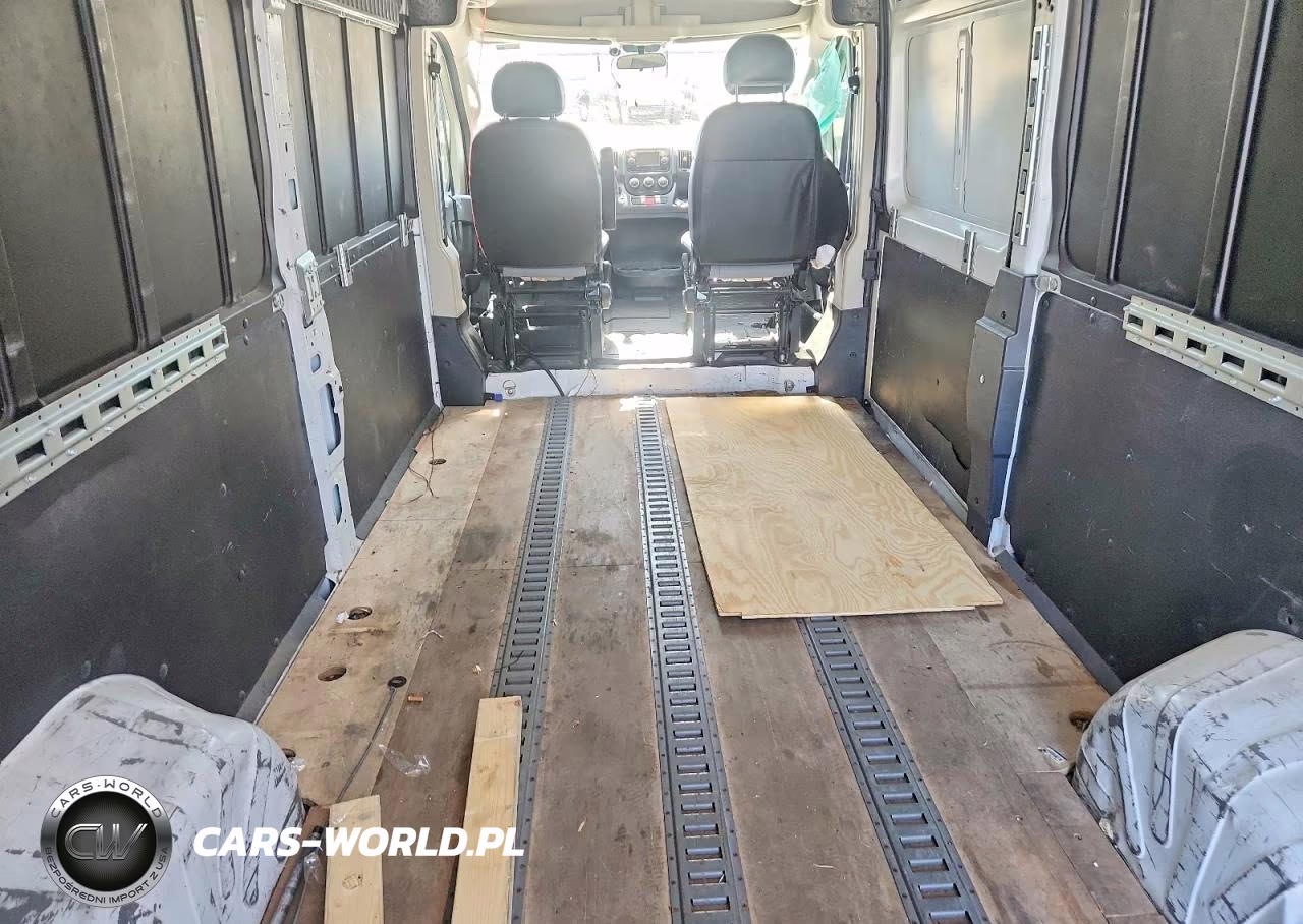 2020 Ram Promaster 3500 Delivery Van VIN:3C6URVJG0LE118598 - 11