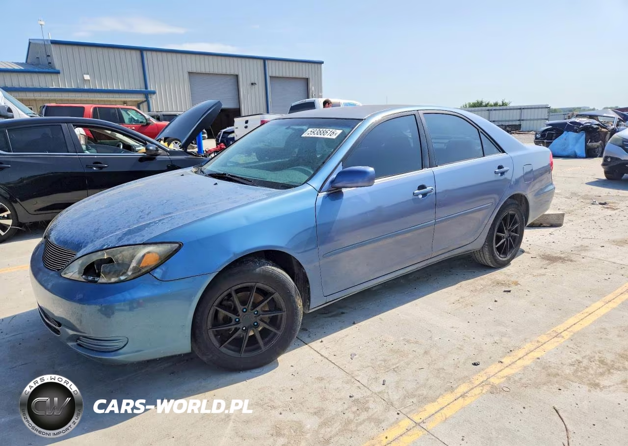 2004 Toyota Camry Le