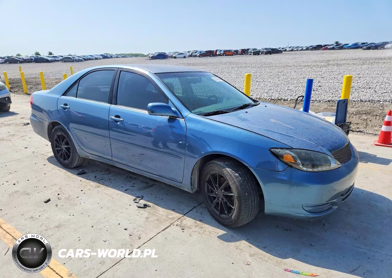 2004 Toyota Camry Le VIN:4T1BE32K54U847486 - 4