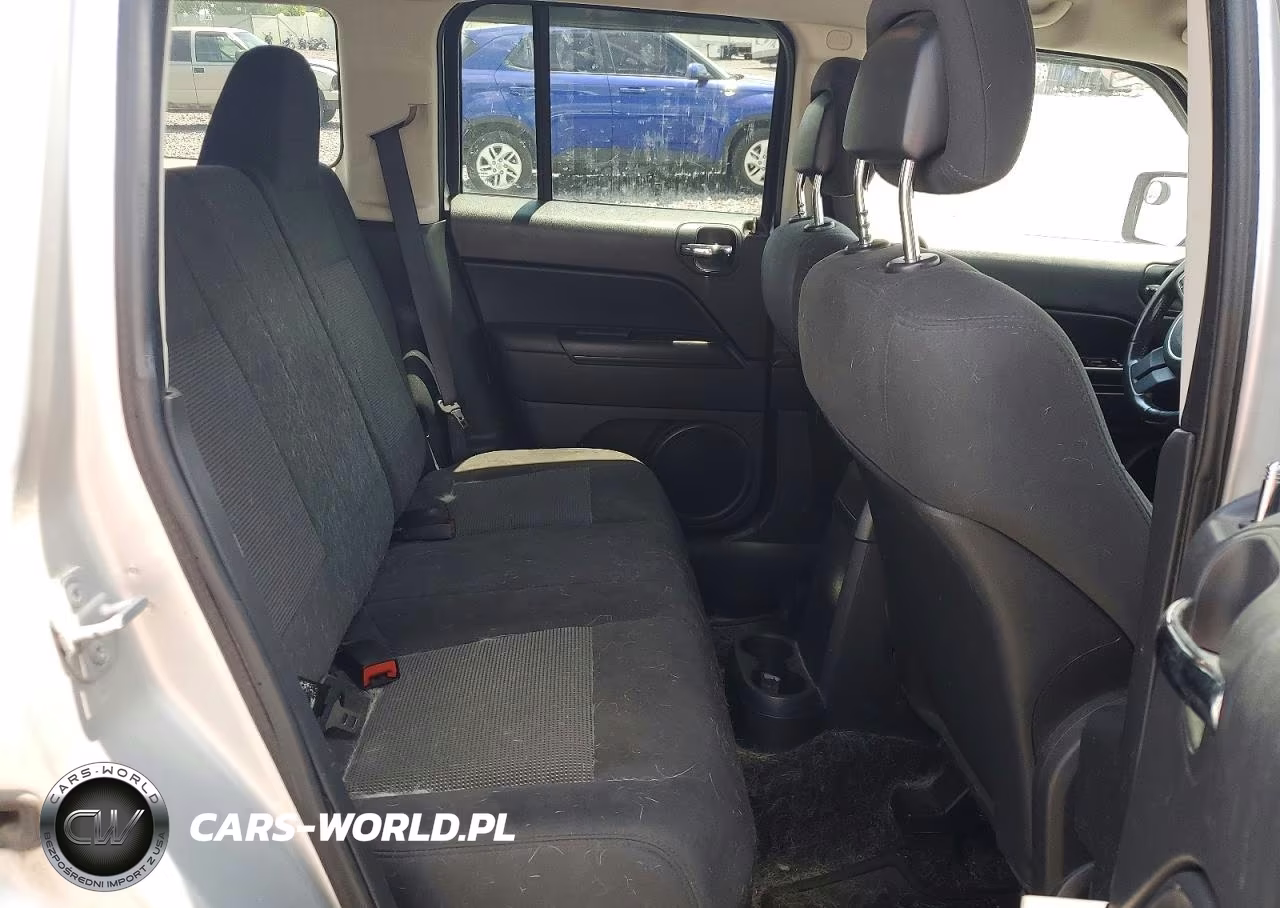 2011 Jeep Patriot Sport VIN:1J4NF1GBXBD183138 - 11