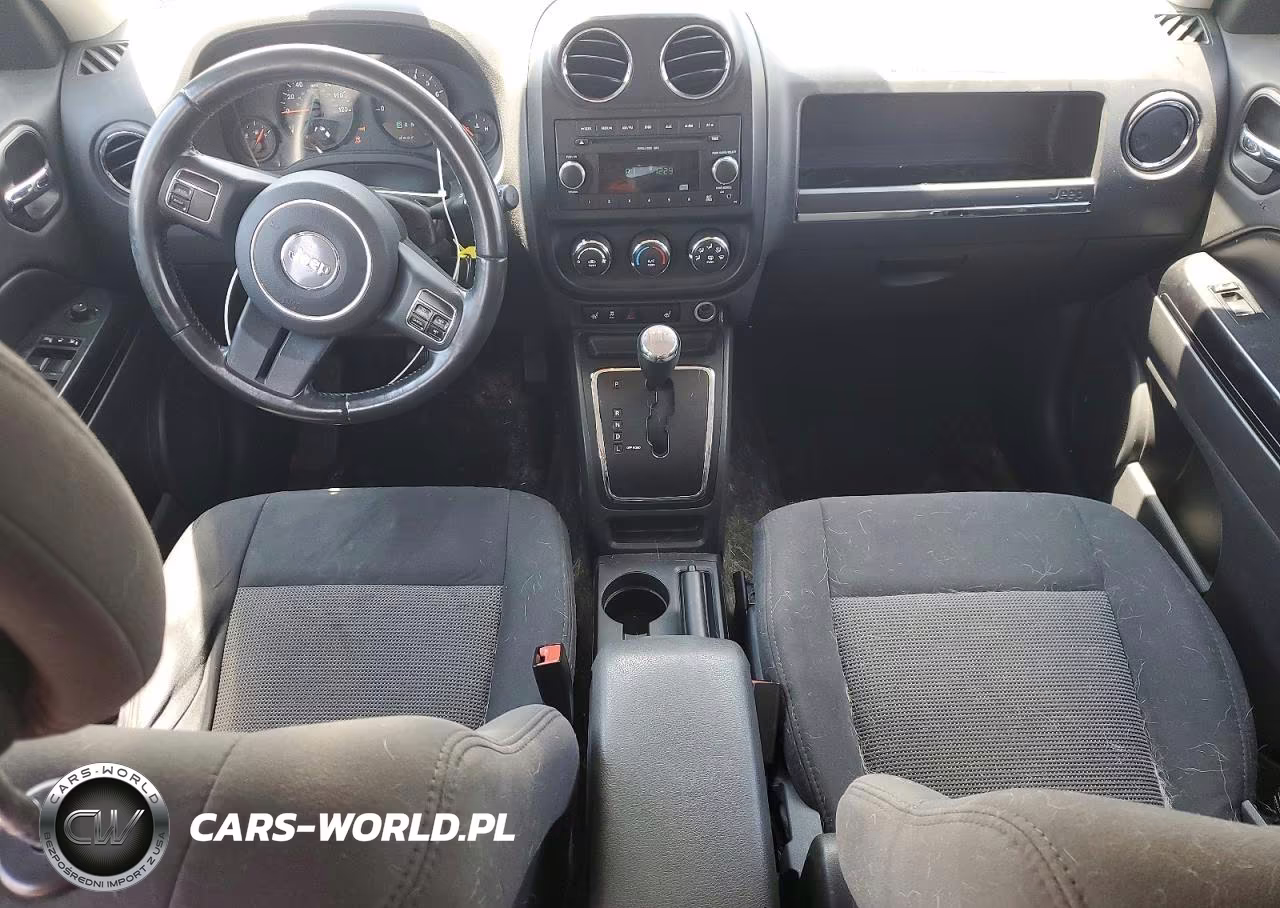 2011 Jeep Patriot Sport VIN:1J4NF1GBXBD183138 - 8