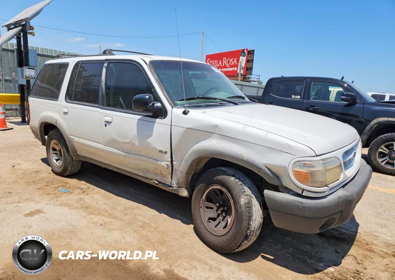 1999 Ford Explorer VIN:1FMZU34X0XZB40023 - 4