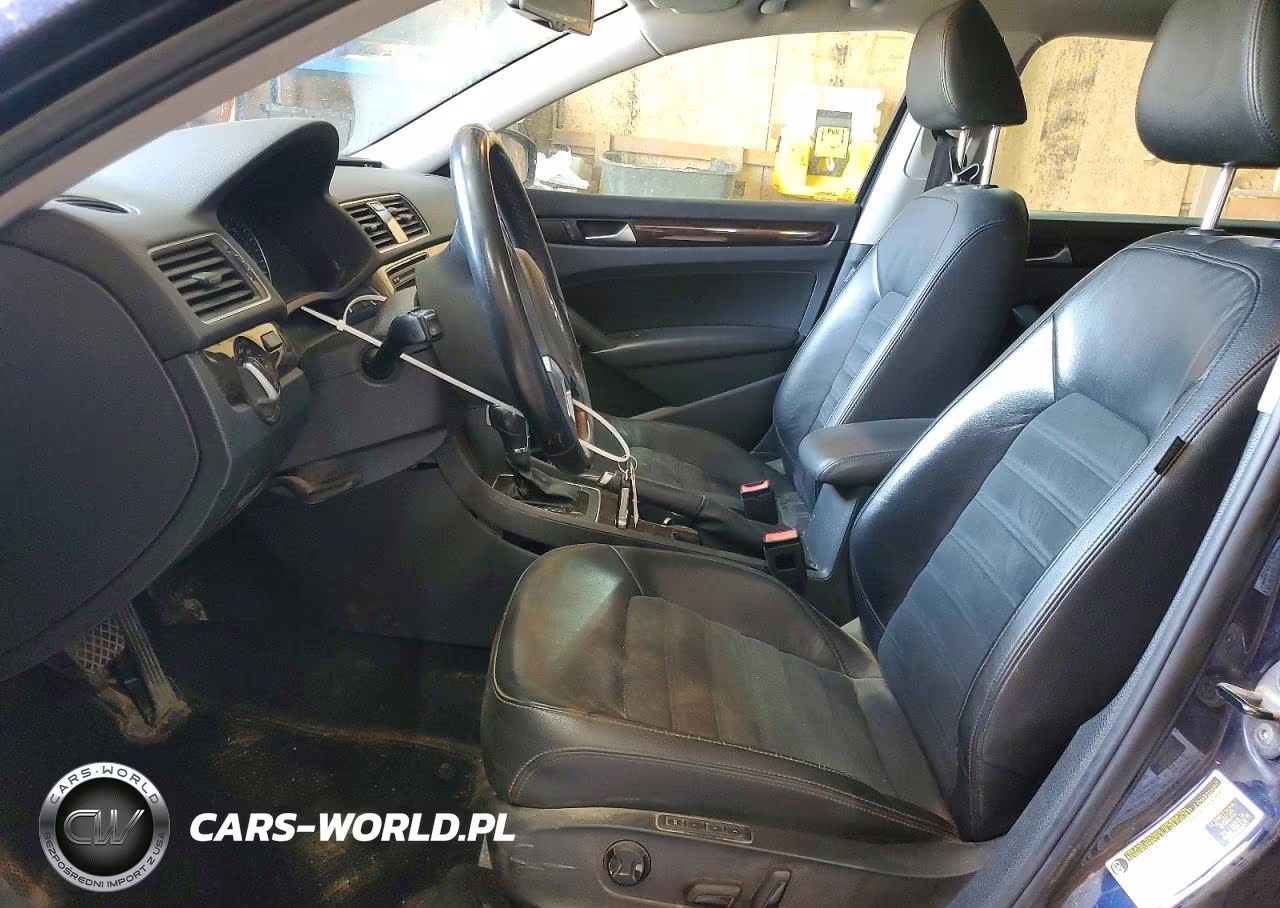 2014 Volkswagen Passat Sel VIN:1VWCN7A33EC056145 - 7