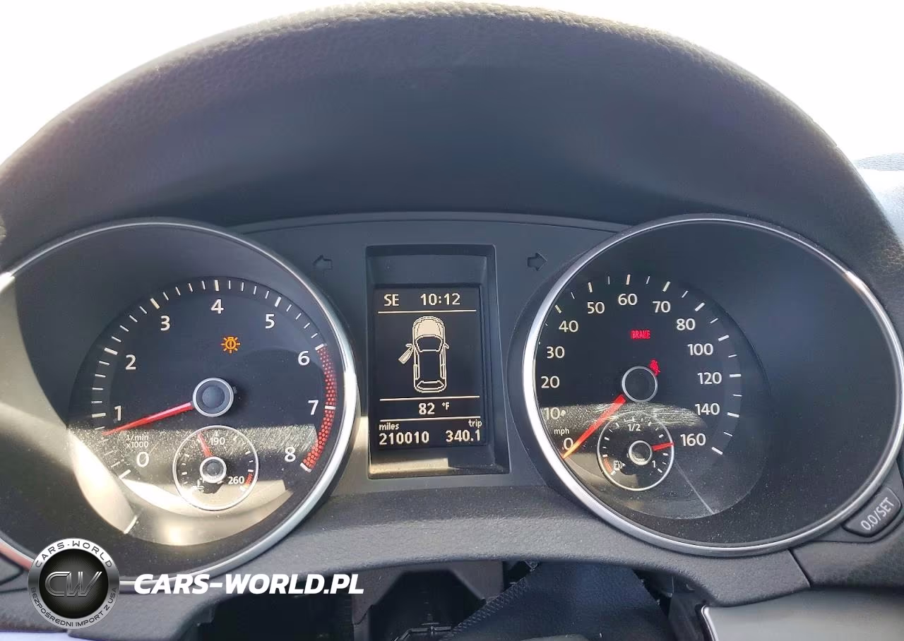 2011 Volkswagen Golf VIN:WVWAB7AJ9BW172901 - 9