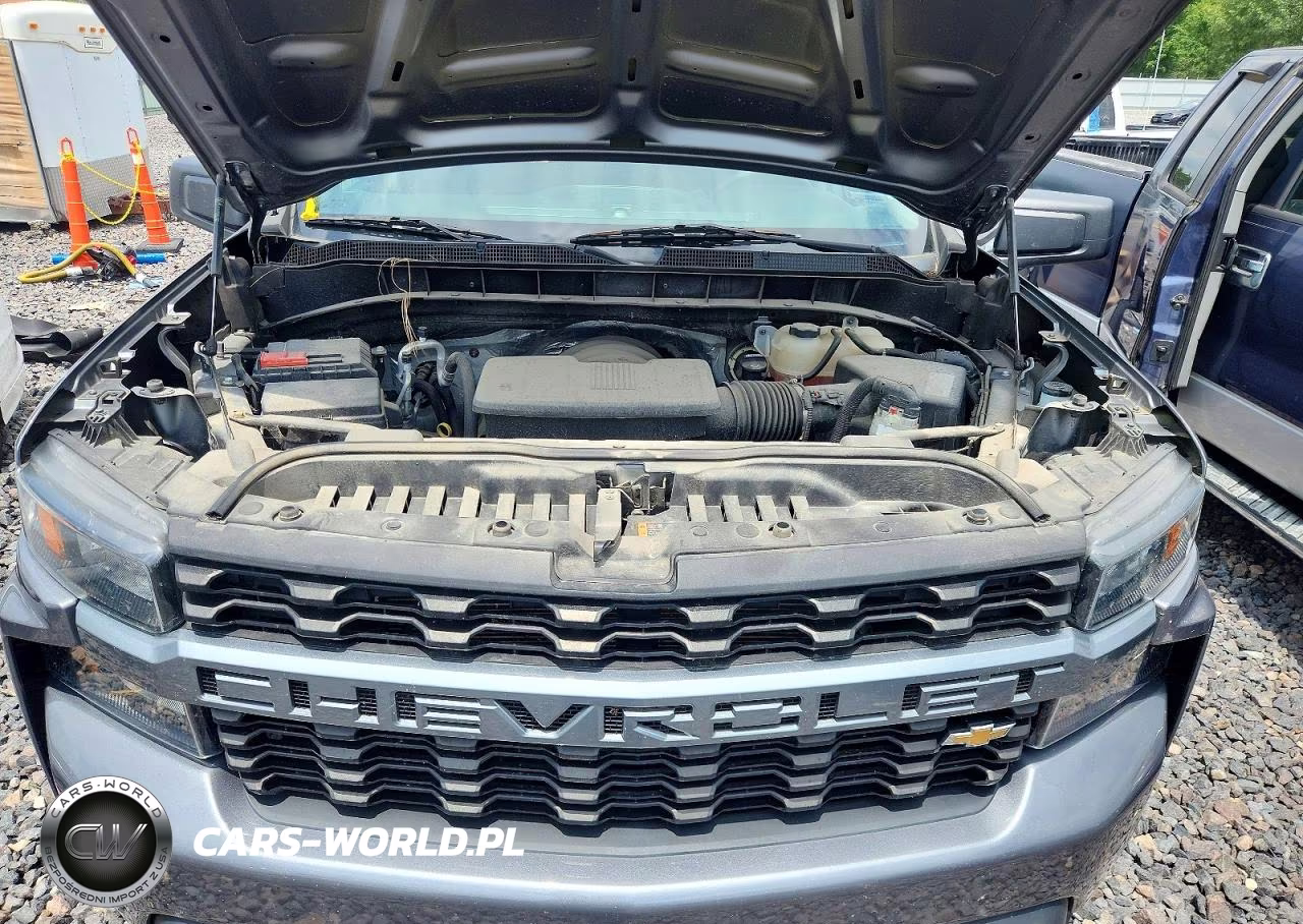 2021 Chevrolet Silverado K1500 Custom VIN:3GCUYBEF1MG140885 - 11