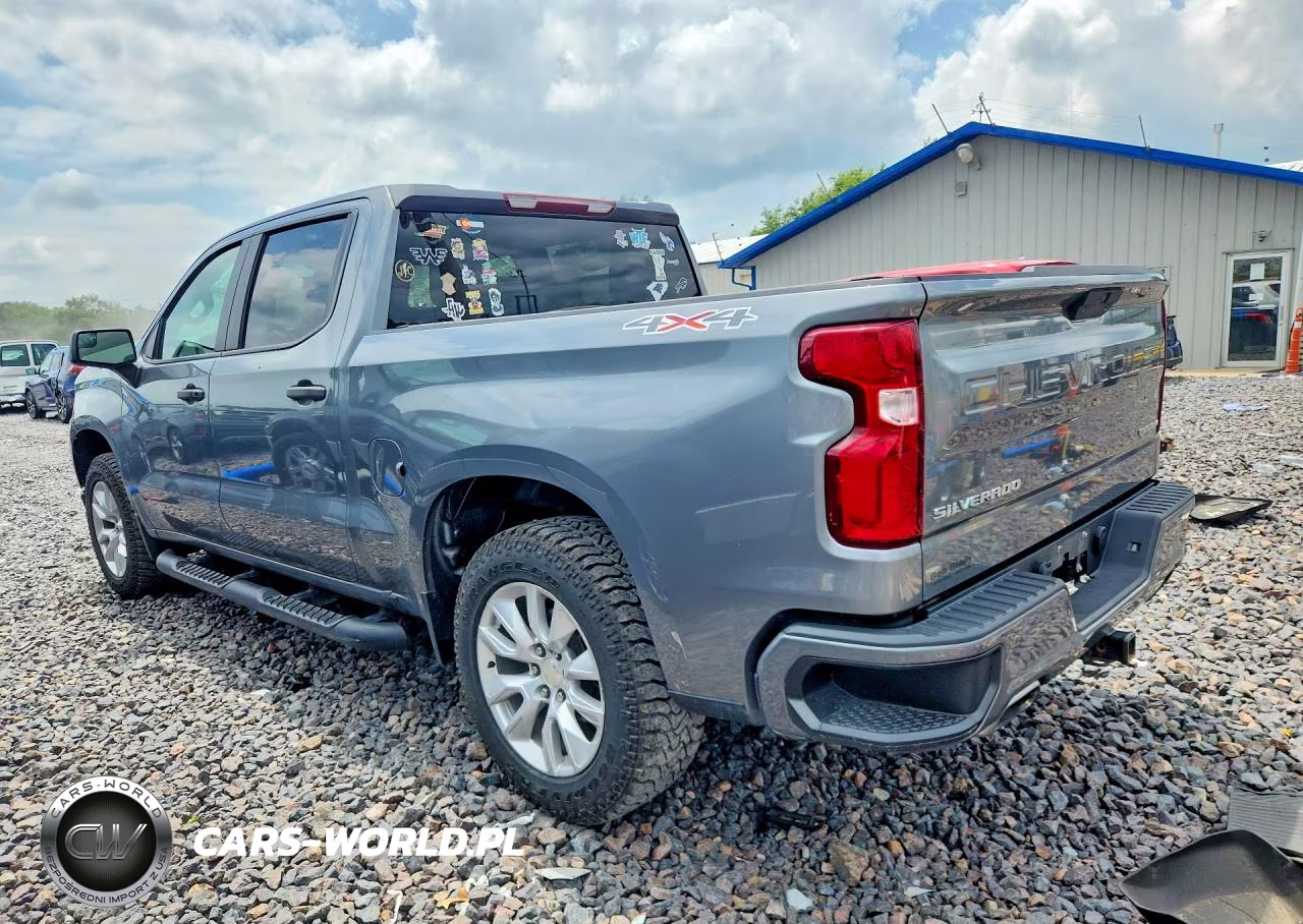 2021 Chevrolet Silverado K1500 Custom VIN:3GCUYBEF1MG140885 - 2
