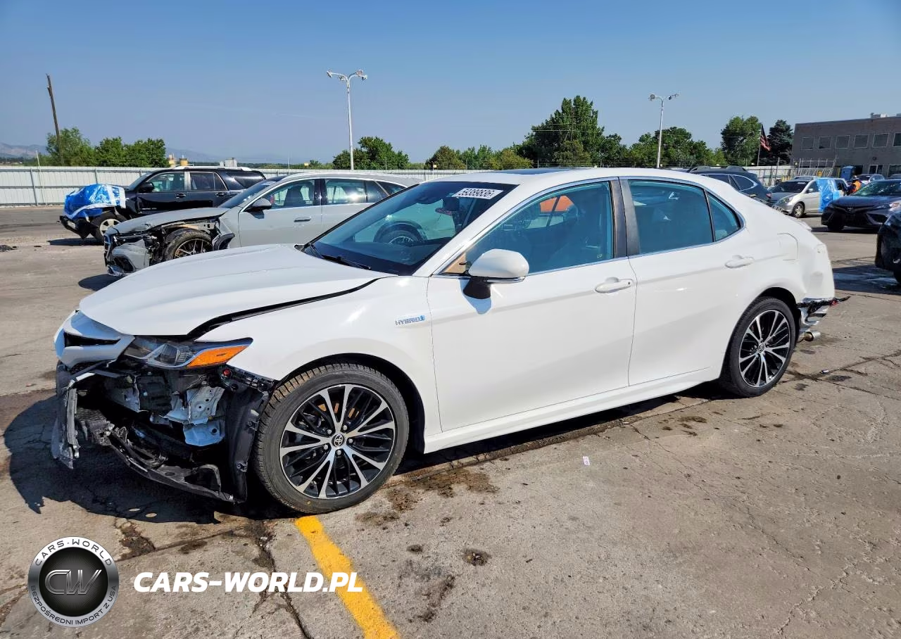 2020 Toyota Camry Se – zdjęcie 1 z 13