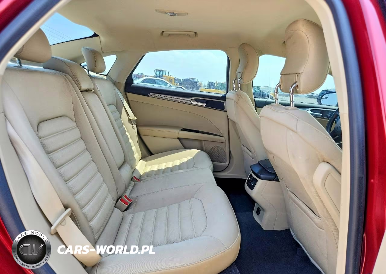 2015 Ford Fusion Se VIN:1FA6P0H72F5101114 - 10