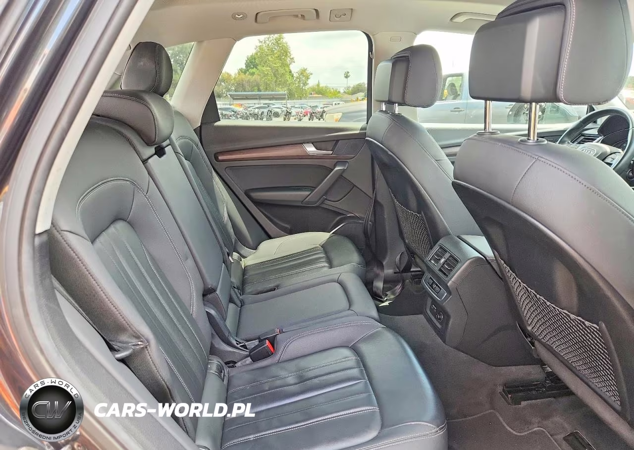 2021 Audi Q5 Premium VIN:WA1AAAFY4M2118383 - 11