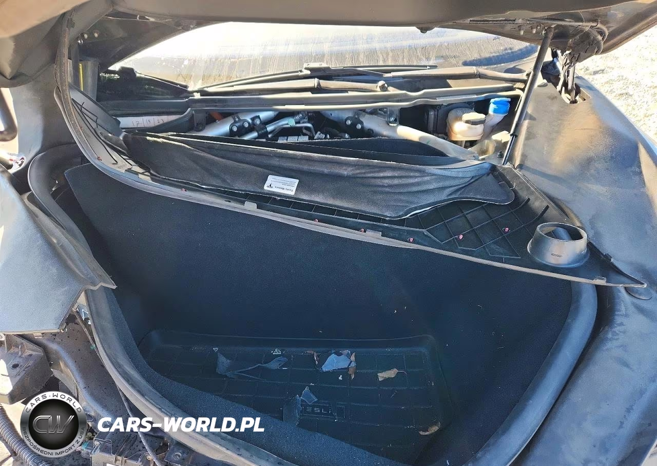 2015 Tesla Model S VIN:5YJSA1E25FF119128 - 11