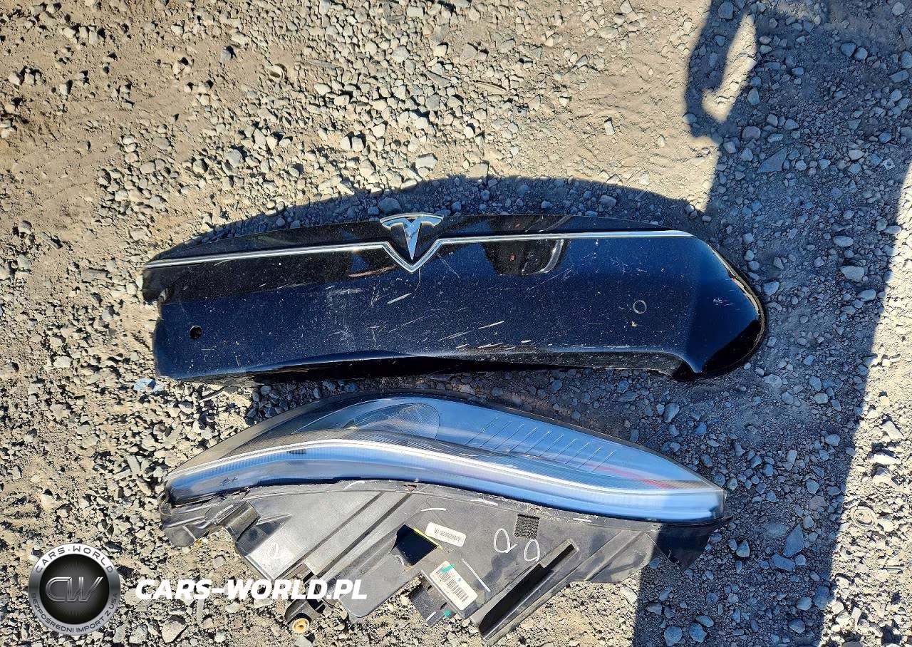 2015 Tesla Model S VIN:5YJSA1E25FF119128 - 12