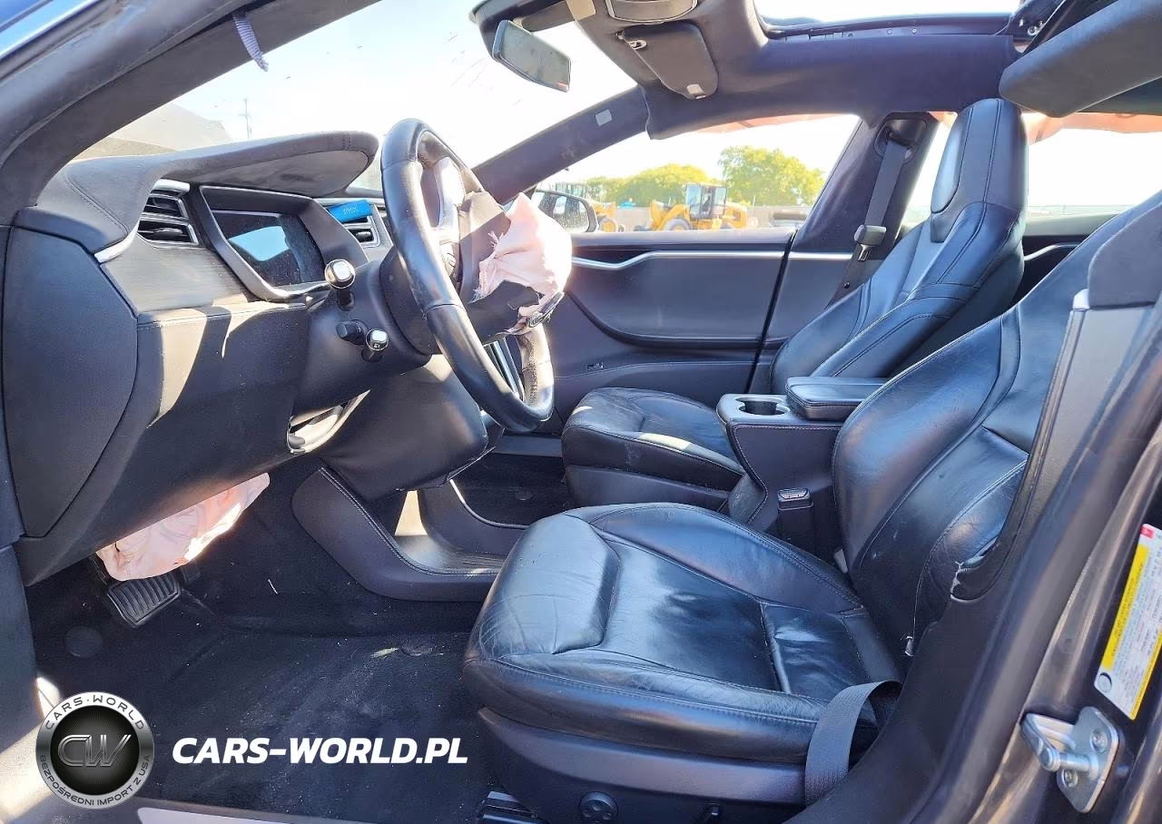 2015 Tesla Model S VIN:5YJSA1E25FF119128 - 7