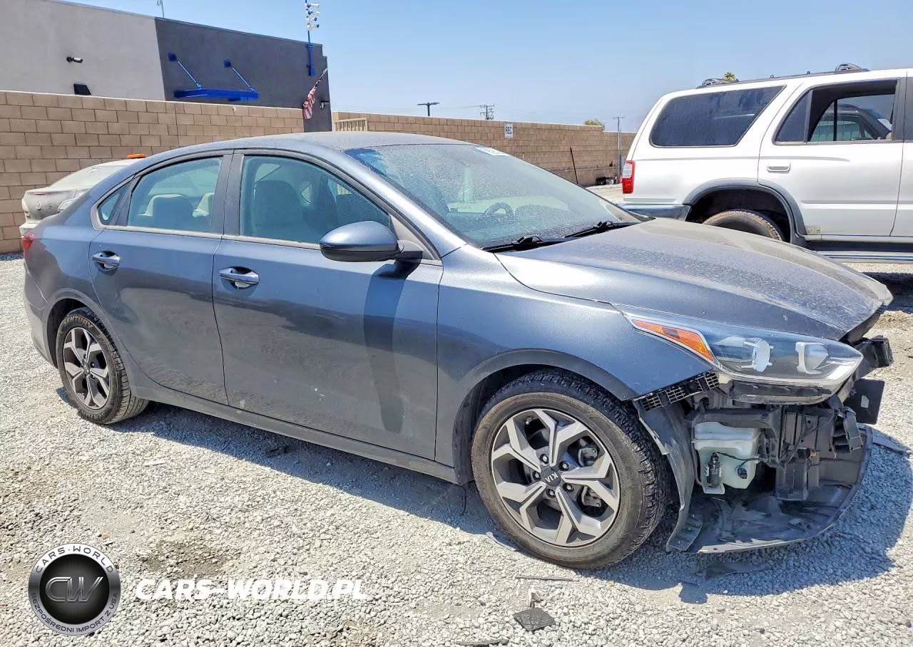 2019 Kia Forte Lxs VIN:3KPF24ADXKE115325 - 4