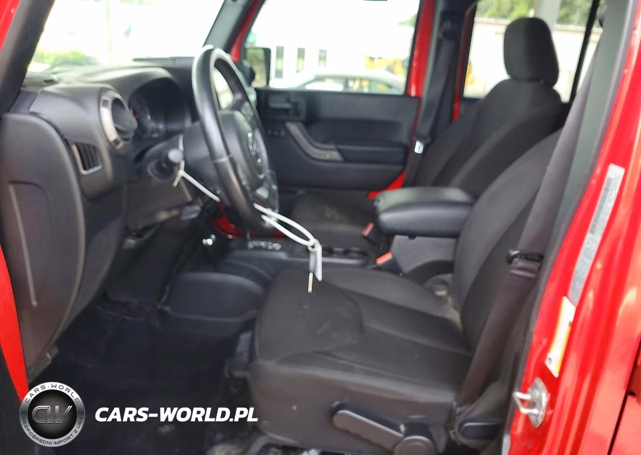 2016 Jeep Wrangler Unlimited Sport VIN:1C4BJWDG5GL327356 - 7