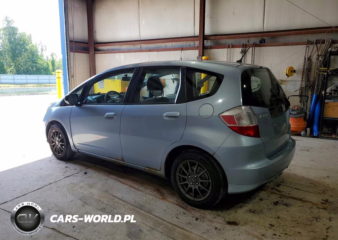 2011 Honda Fit VIN:JHMGE8H37BC012420 - 2