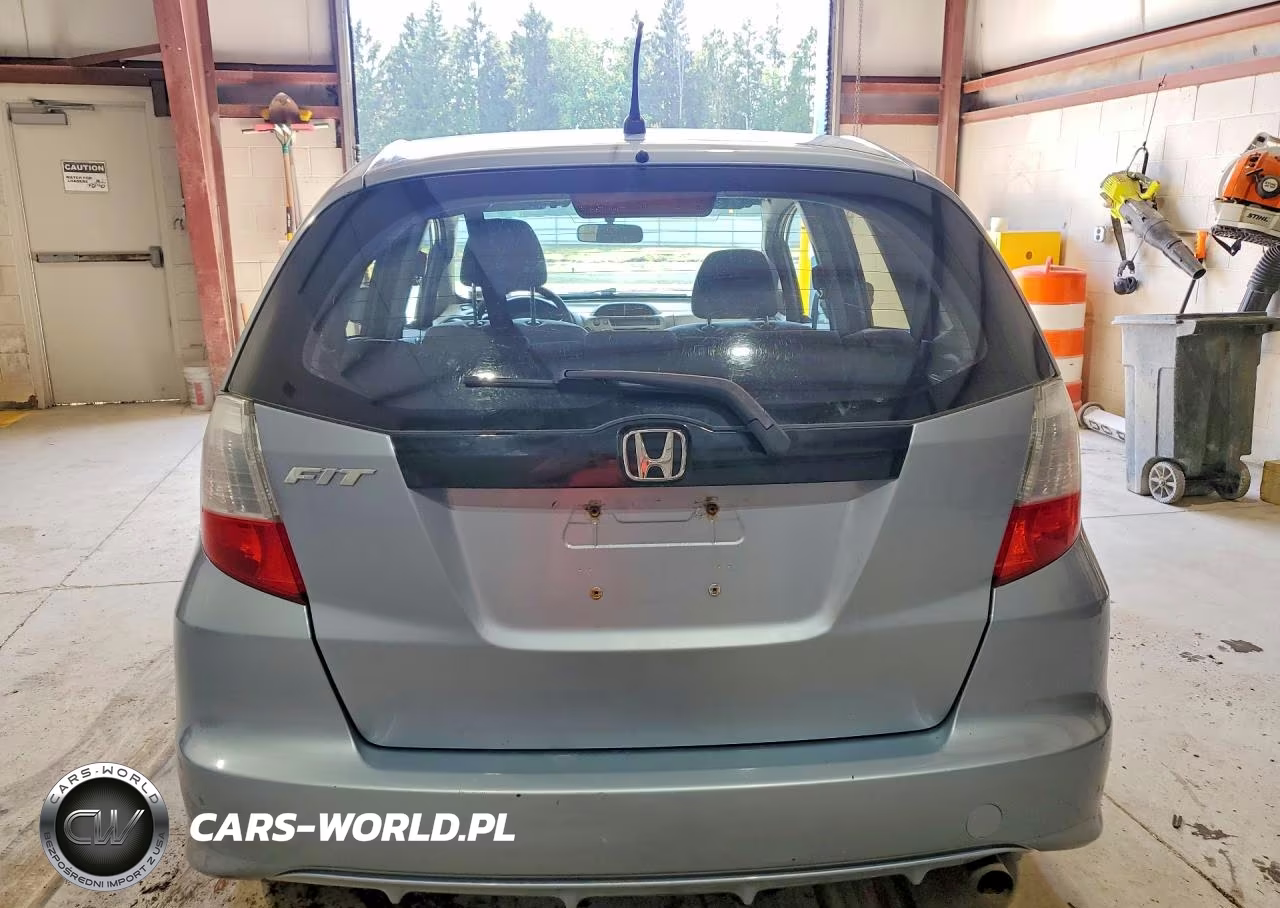 2011 Honda Fit VIN:JHMGE8H37BC012420 - 6