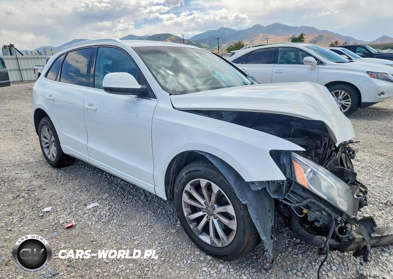 2011 Audi Q5 Premium Plus VIN:WA1LFAFP6BA100018 - 4