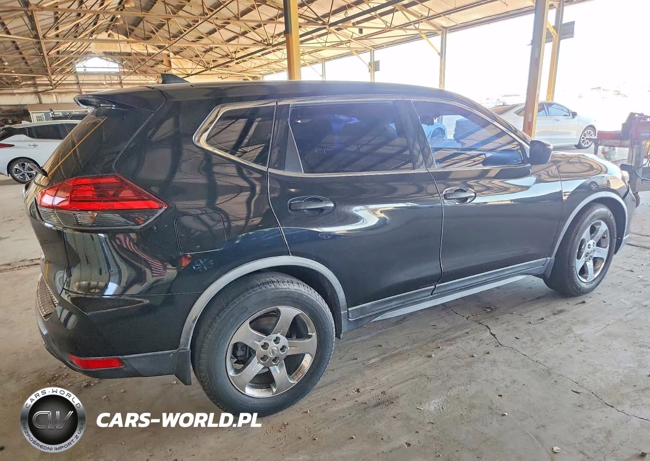 2017 Nissan Rogue S VIN:JN8AT2MT1HW403607 - 3