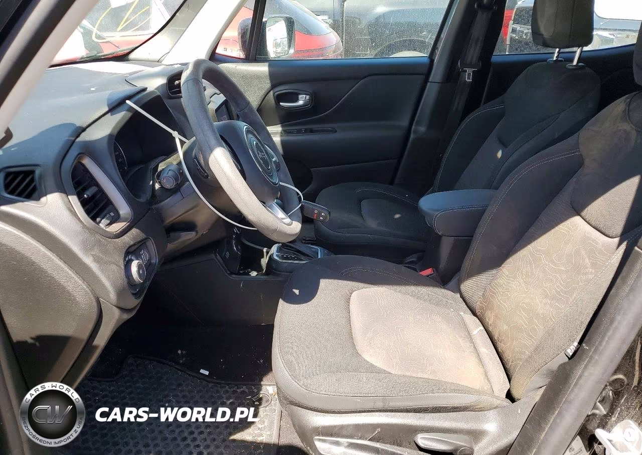 2023 Jeep Renegade Latitude VIN:ZACNJDB19PPP36047 - 7