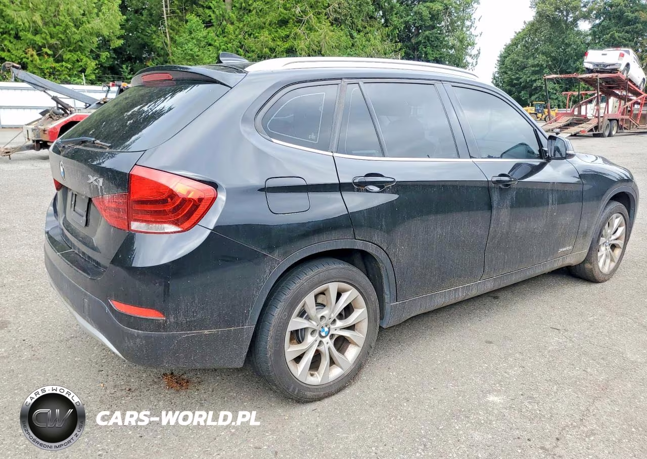 2013 BMW X1 xDrive28I VIN:WBAVL1C50DVR91832 - 3