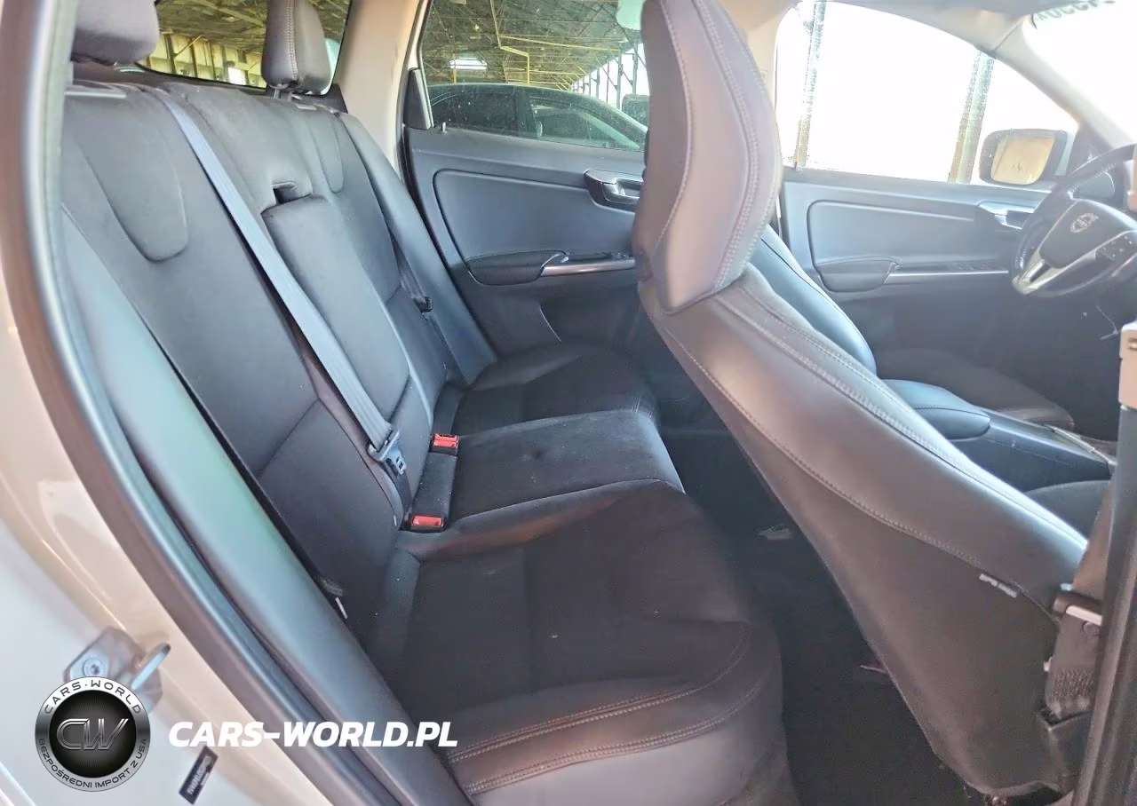 2016 Volvo Xc60 T5 VIN:YV440MDJ2G2811225 - 11