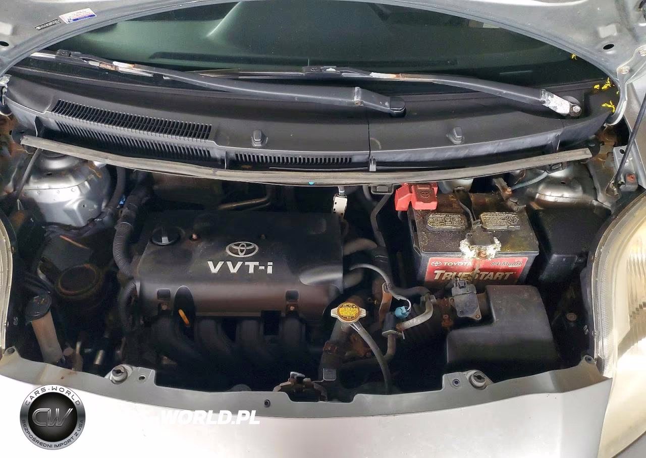 2011 Toyota Yaris Base VIN:JTDJT4K36B5337014 - 11