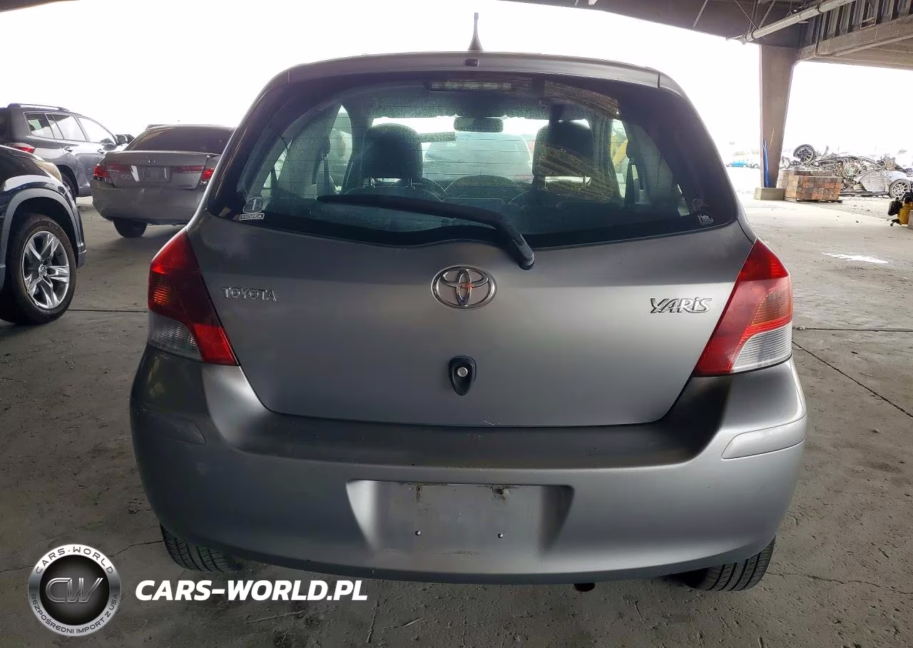 2011 Toyota Yaris Base VIN:JTDJT4K36B5337014 - 6