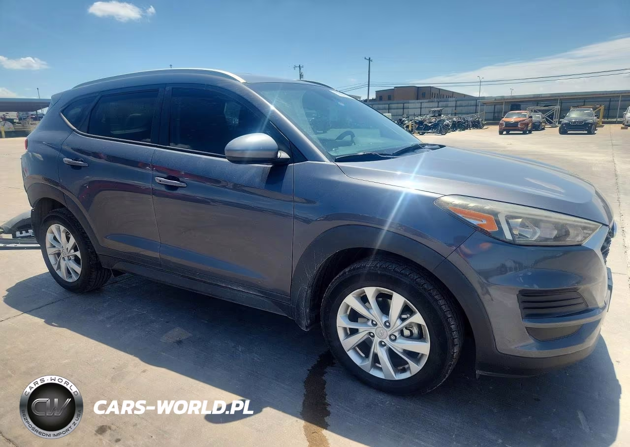 2019 Hyundai Tucson Value VIN:KM8J33A45KU062600 - 4