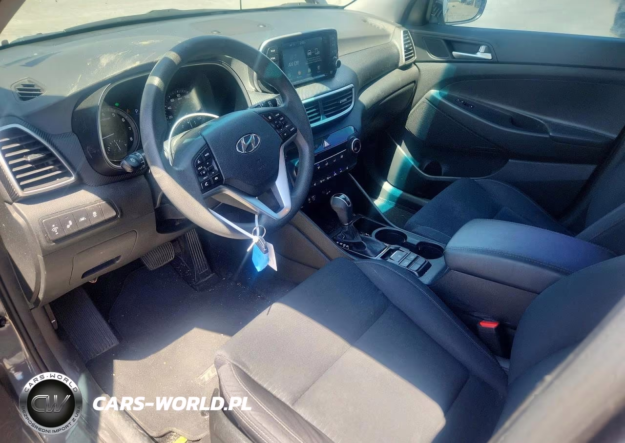 2019 Hyundai Tucson Value VIN:KM8J33A45KU062600 - 8