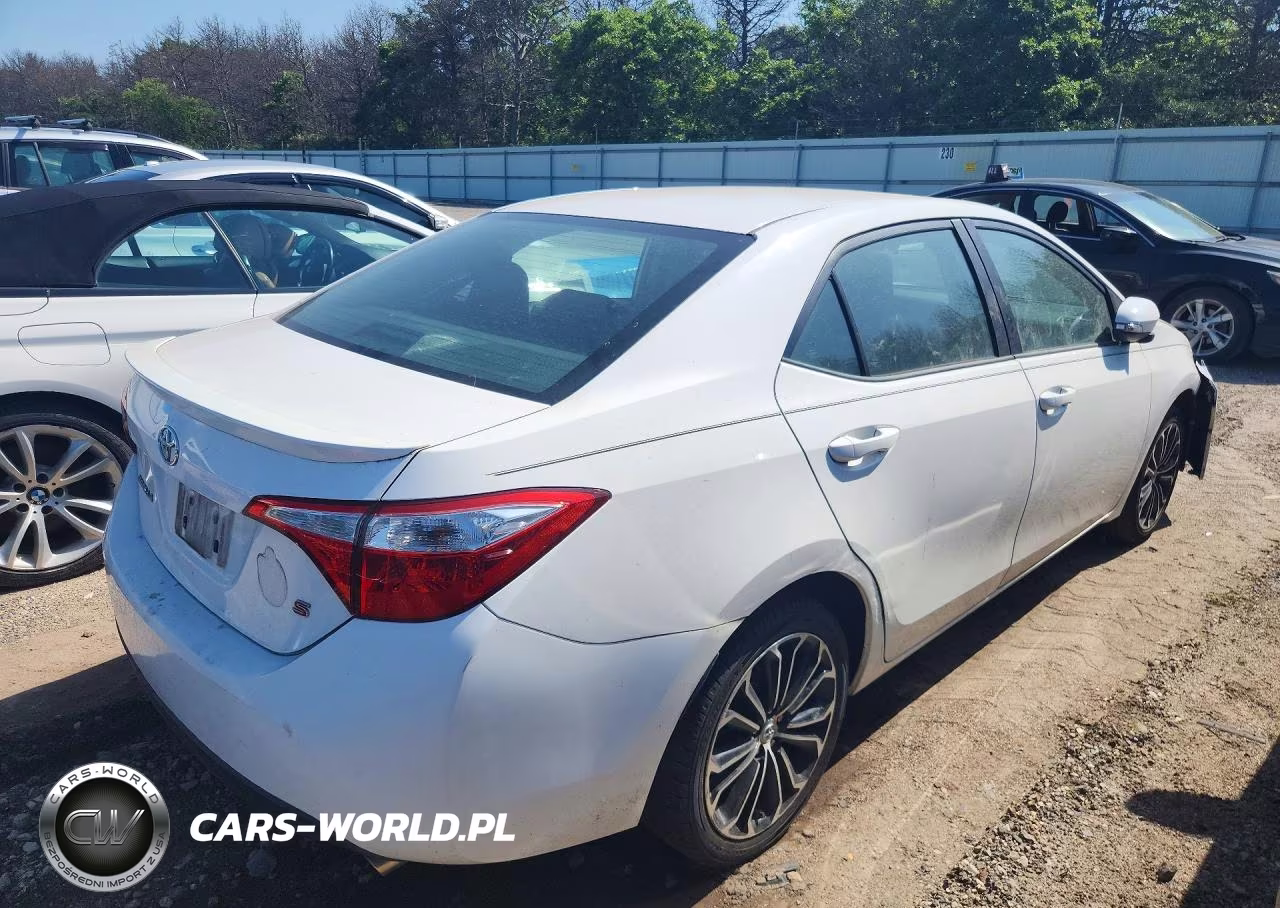 2016 Toyota Corolla S Plus VIN:2T1BURHE8GC540732 - 3